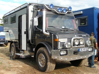 Unimog U .. Overlander