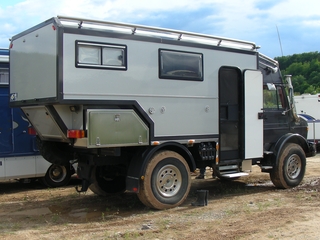 Unimog U .. Overlander