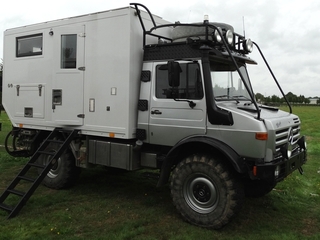 Unimog U..