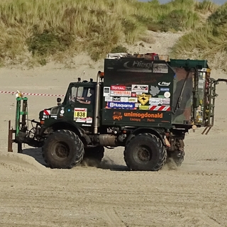 Unimog U 1000