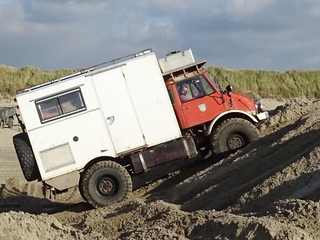 Unimog U 416 kampeerauto