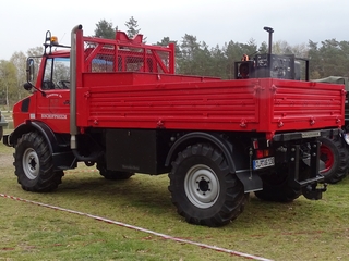 Unimog 1300 L laadbak