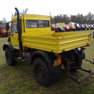 Unimog lier en laadbak