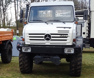 Unimog laadbak wit