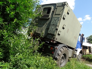 Unimog U 435 met shelter