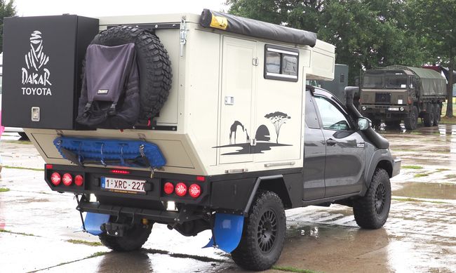 Toyota Hilux met opzetcamper