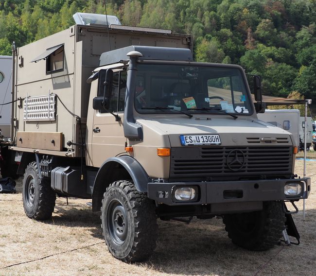 Unimog U 1300 L kampeerauto