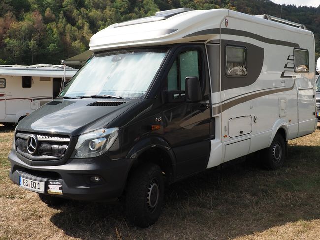 Mercedes Sprinter 4x4 camper