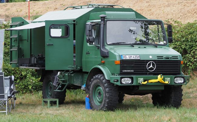 Unimog U 1300 L kampeerauto