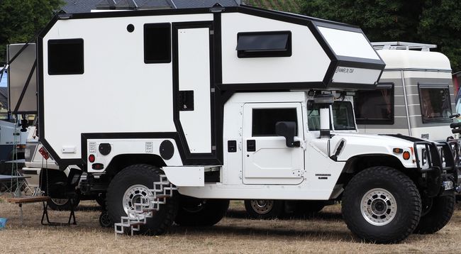 Hummer H1 camper