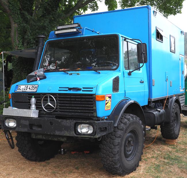 Unimog U 1300 L kampeerauto