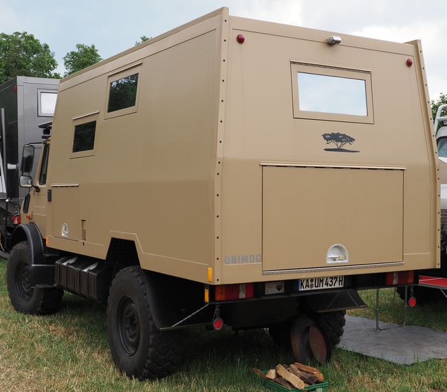 Unimog 437 expeditieauto