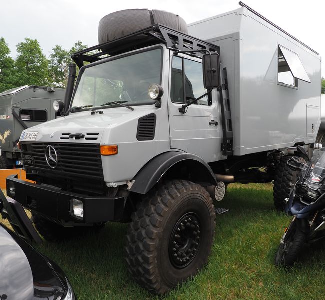 Unimog U 1700 L offroad camper