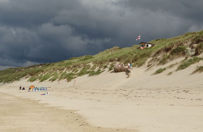 Dreigende wolken aan de St. Yves Bay