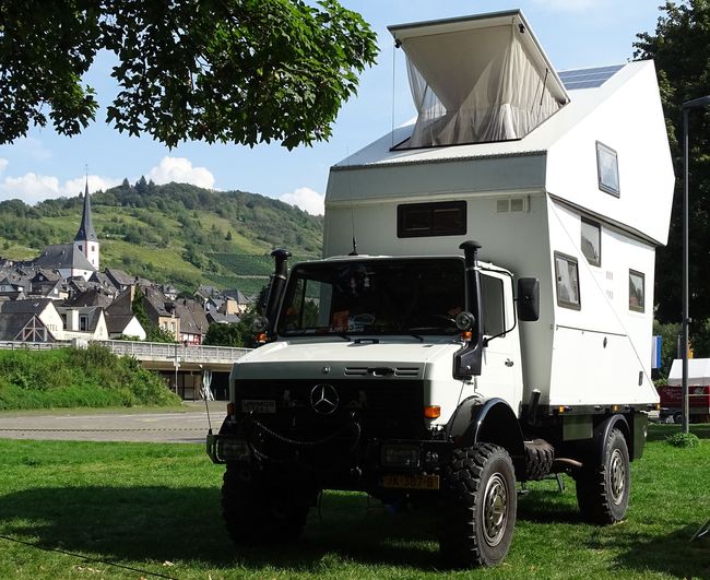 Unimog 1750 uitklap-kampeerauto