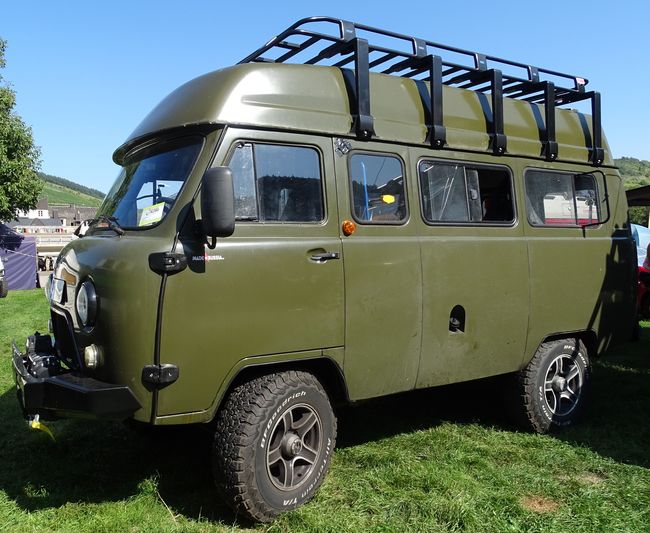 UAZ Buchanka